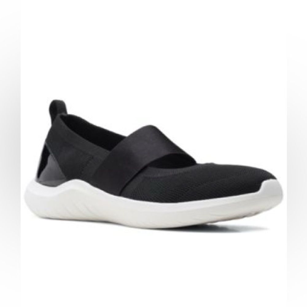 Clarks Black and White Slip-On Athletic Shoes wide width